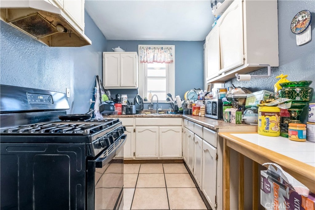 821 823 W 98th Street