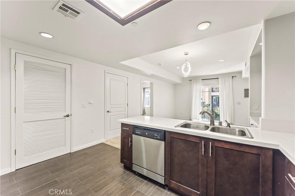 11 S 3rd Street 307