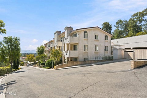 Tiny photo for 2913 Antonio Drive #104, Camarillo, CA 93010 (MLS # 226004561)