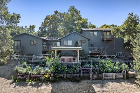 Photo of 3175 Arena Rd, Atascadero, CA 93422 (MLS # SC25235685)