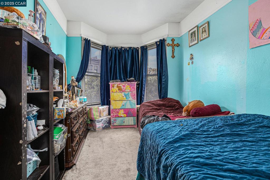 MISSION DISTRICT - Residential Income