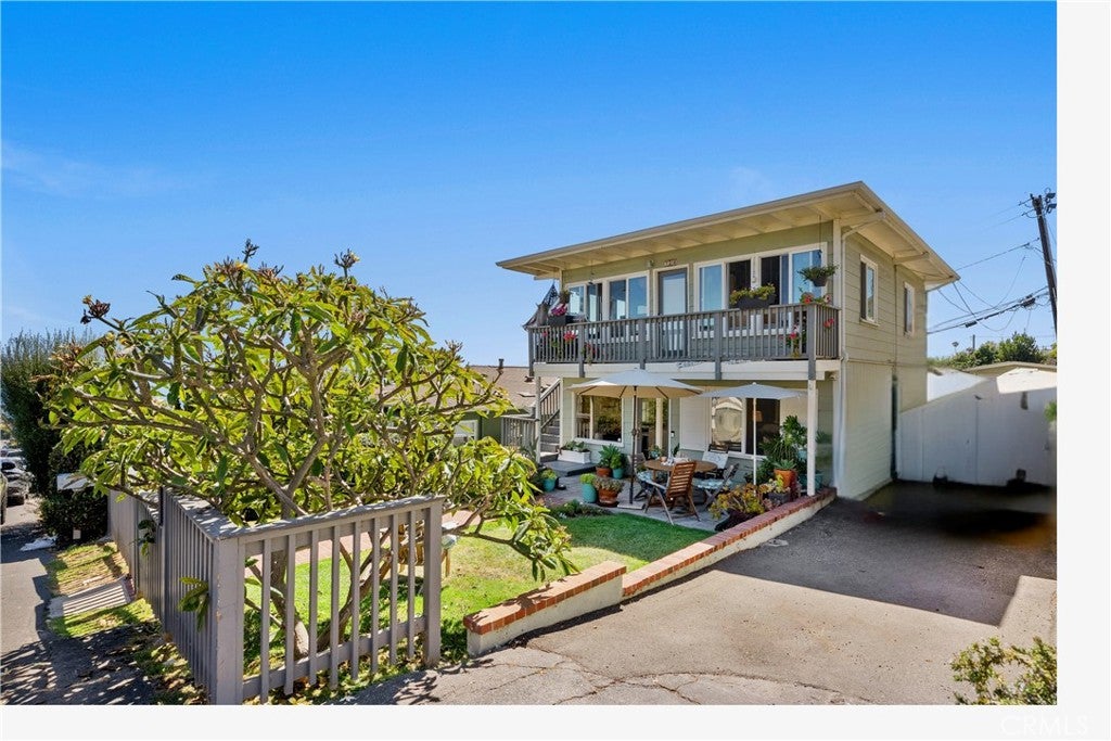 272 Beverly
