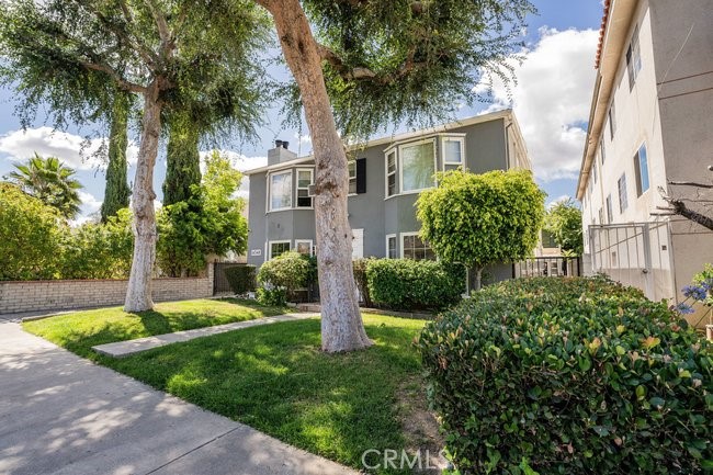 14748 Magnolia