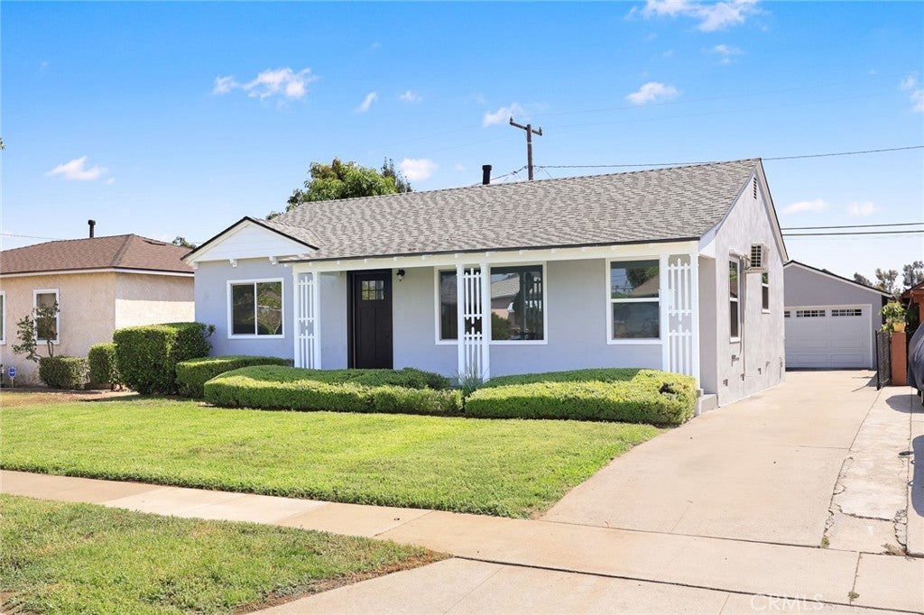 608 W Markland Drive
