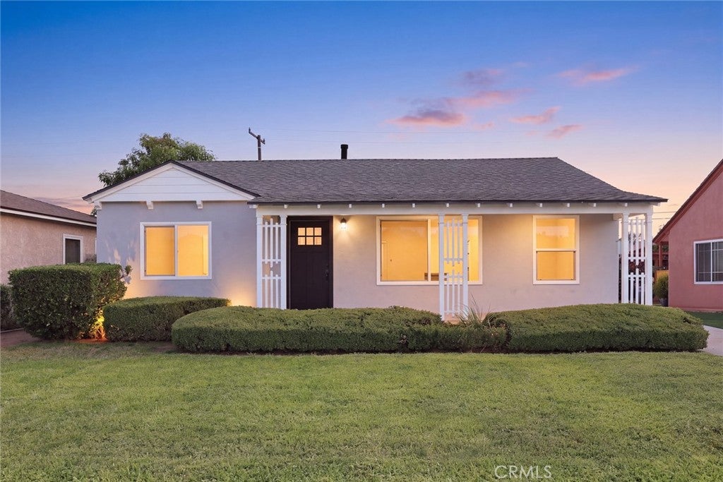 608 W Markland Drive