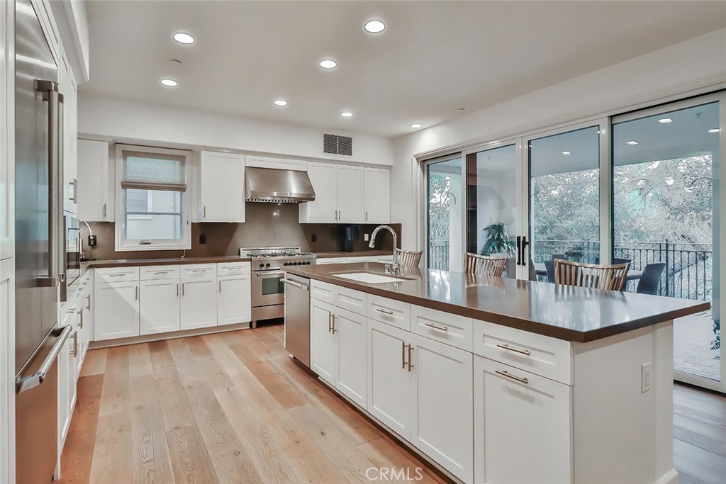 Properties 4 23500 Park Sorrento D34