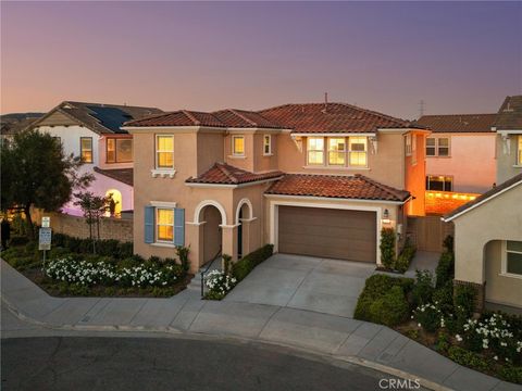 Photo of 24202 Arroyo Spring Dr, Valencia, CA 91354 (MLS # SR26075002)