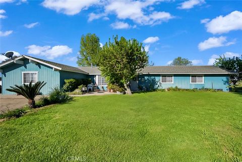 Photo of 23760 Road 15, Chowchilla, CA 93610 (MLS # FR26064508)