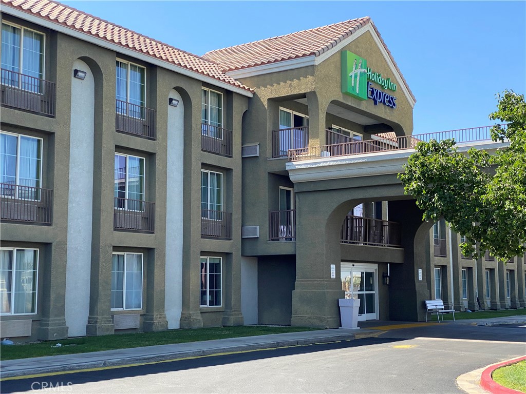 Great opportunity for investor . Holiday Inn Express Hotel located in Lancaster City , Los Angeles County , State California , within 5 minute
drive distance to Sol Plaza Boutique Mall and Lancastter Park . Property close to Edwards Air Force Base, Municipal Stadium Lancaster and Museum of Art and History . This Property is a 3 story interior corridor hotel was built in year 2004 with 73 guestroom .
Property building square feet is 40,014 and lot size is 71,525 square feet plus 2 more additial parcel commercial vacant land total 3
parcel # 3129-019-028 # 3129-019-029 and 3129-019-030 total lot size is 141,767 square feet . Huge lot size potential to build one more hotel or commercial building . Great amenities , Comfortable room , Mini store with liquor license , Breakfast room , swimming pool , Fitness center , high speed internet and Wifi . Welcome agent to cooperate .