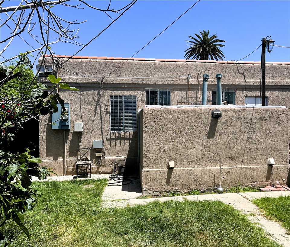 2319 Olive Ave