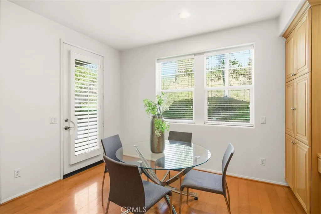 Upland, California 91784, United States, 5 Bedrooms Bedrooms, ,5 BathroomsBathrooms,Residential,Active,234534