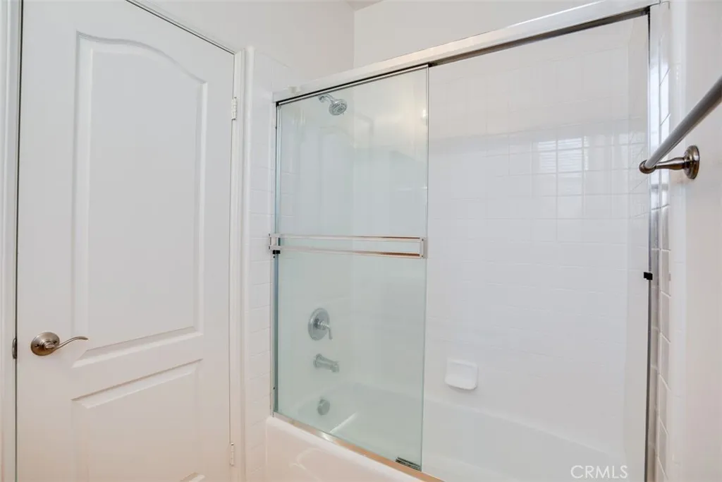 Upland, California 91784, United States, 5 Bedrooms Bedrooms, ,5 BathroomsBathrooms,Residential,Active,234534