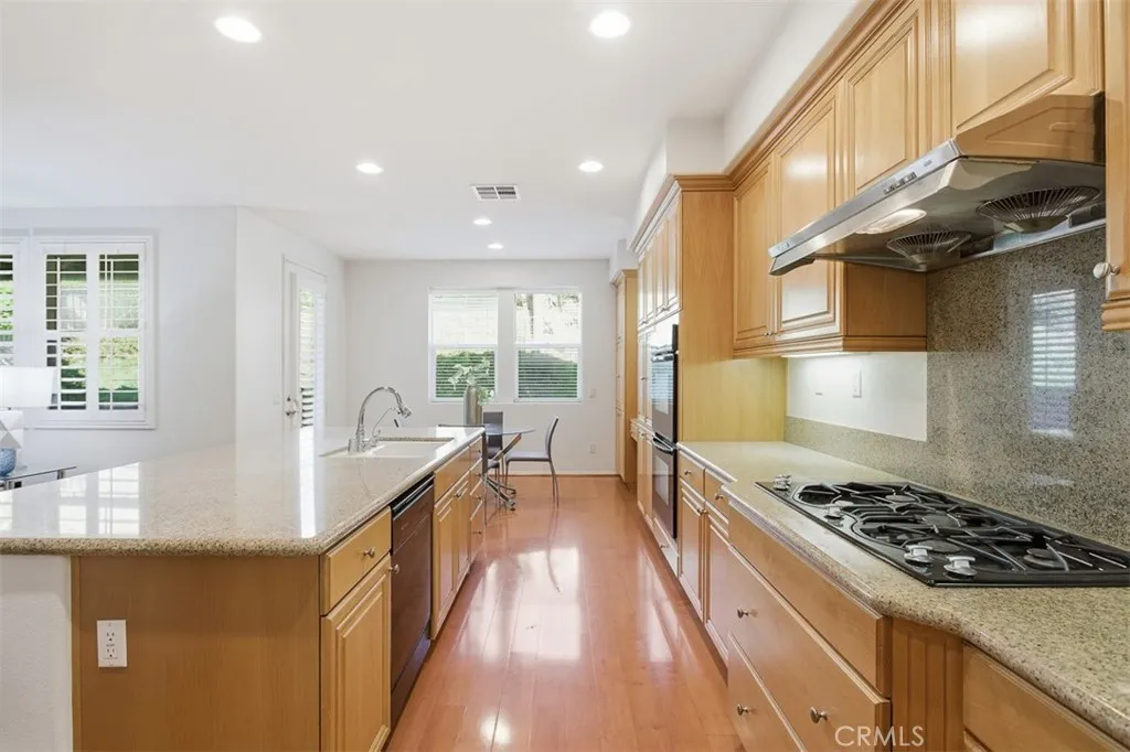 Upland, California 91784, United States, 5 Bedrooms Bedrooms, ,5 BathroomsBathrooms,Residential,Active,234534