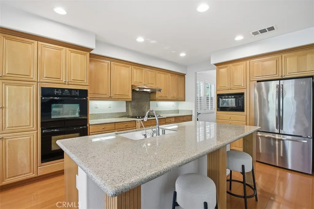 Upland, California 91784, United States, 5 Bedrooms Bedrooms, ,5 BathroomsBathrooms,Residential,Active,234534