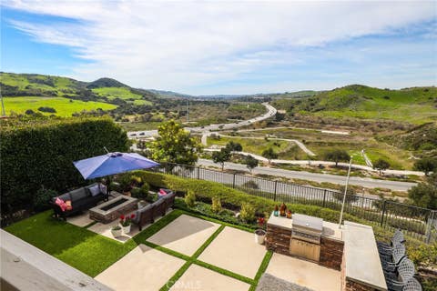 Photo of 29 Ventada Street, Rancho Mission Viejo, CA 92694 (MLS # OC26029823)