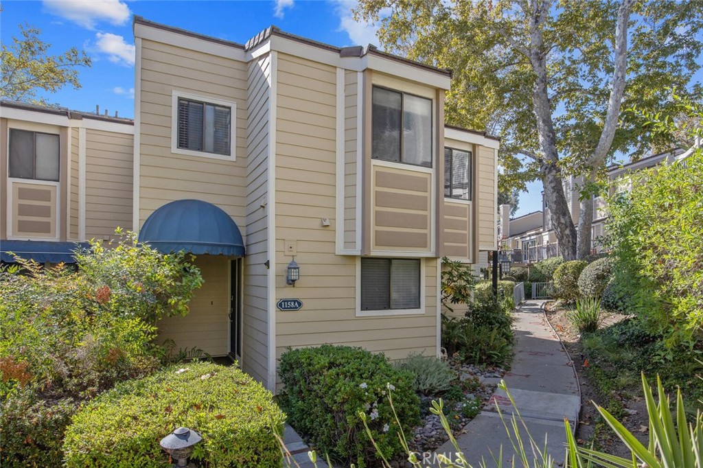 Westlake Bay (728) - Residential Lease