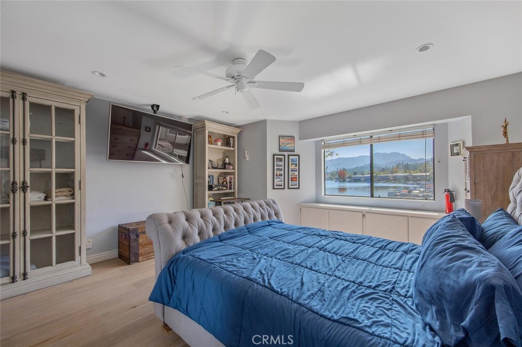 Westlake Bay (728) - Residential Lease