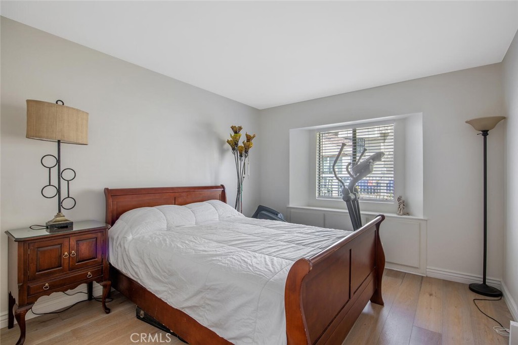 Westlake Bay (728) - Residential Lease