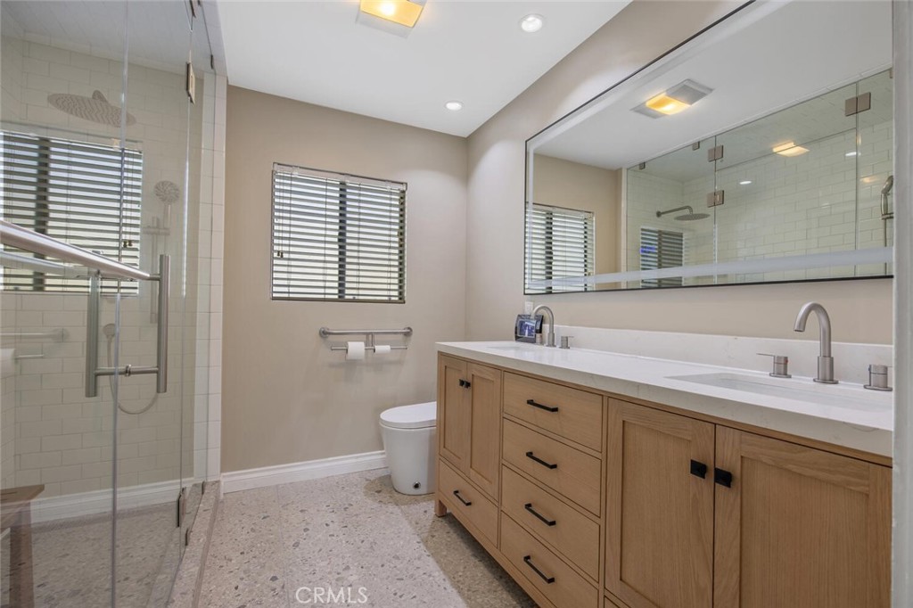 Westlake Bay (728) - Residential Lease