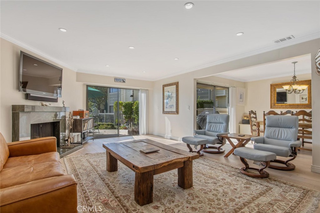 Westlake Bay (728) - Residential Lease