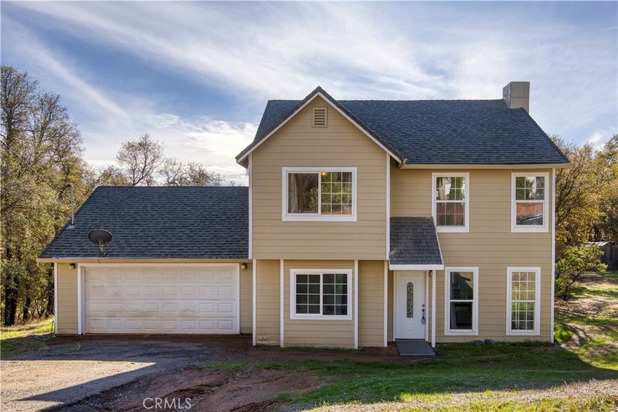 Single Family Home 3bedroom 2 1/2 bath with bonus room built in 2007. Large residential lot to park RV/Boat/extra cars. Updated kitchen appliances and windows 2021. Master has separate Tub/Shower and Walkin closet and double sink. Original roof, 2 car attached garage. Close to shopping and Clearlake