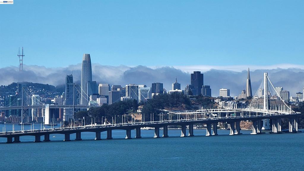 6363 Christie Ave Ave 1915, Emeryville CA 94608