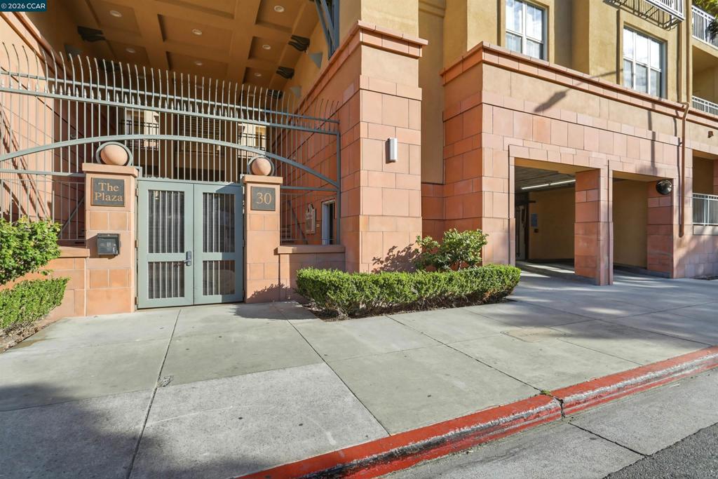 30 E Julian St 203