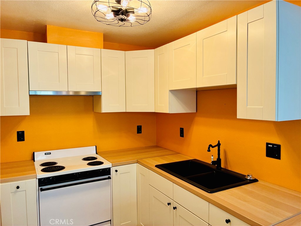 16701 Bolsa Chica