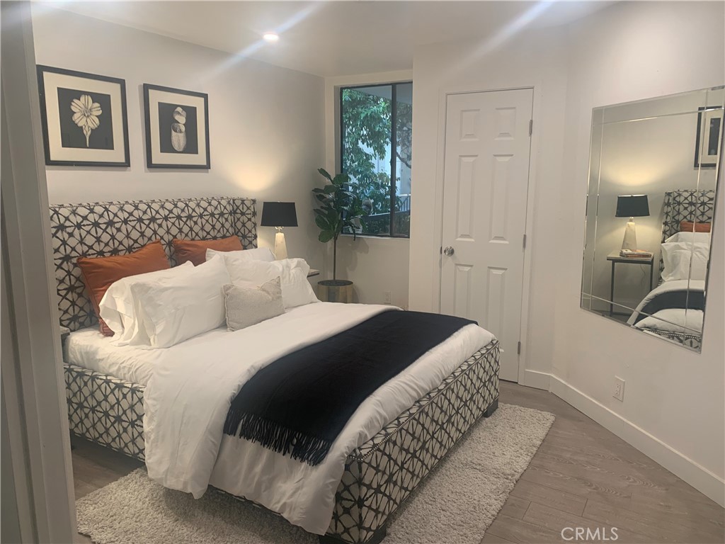 906 Doheny Drive 303
