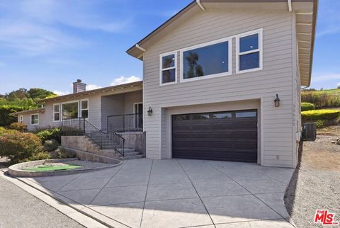 Photo of 30429 Morning View Drive, Malibu, CA 90265 (MLS # 26754287)