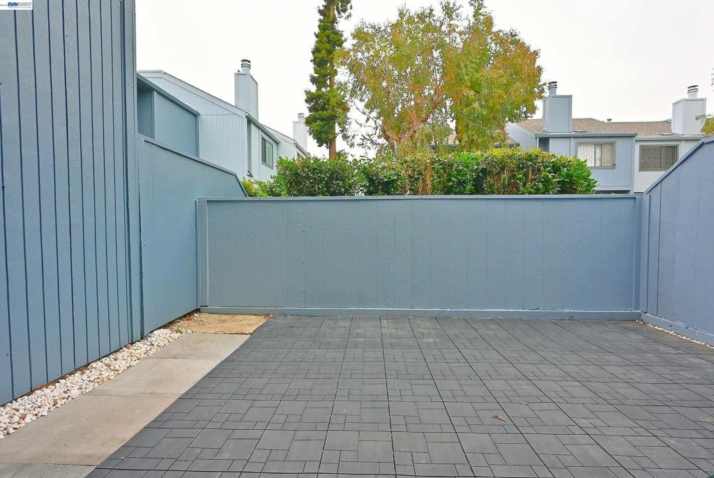 17994 Azalea Rd. RD, Hayward CA 94541