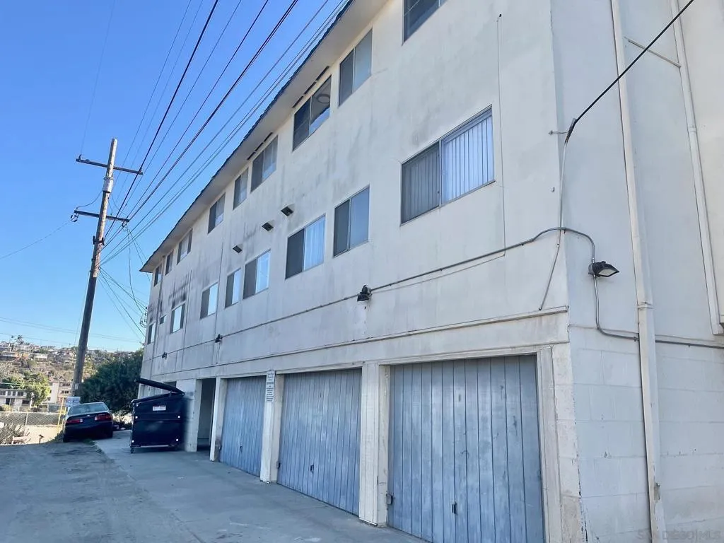 San Diego, California 92107, United States, ,Commercial,Active,158146