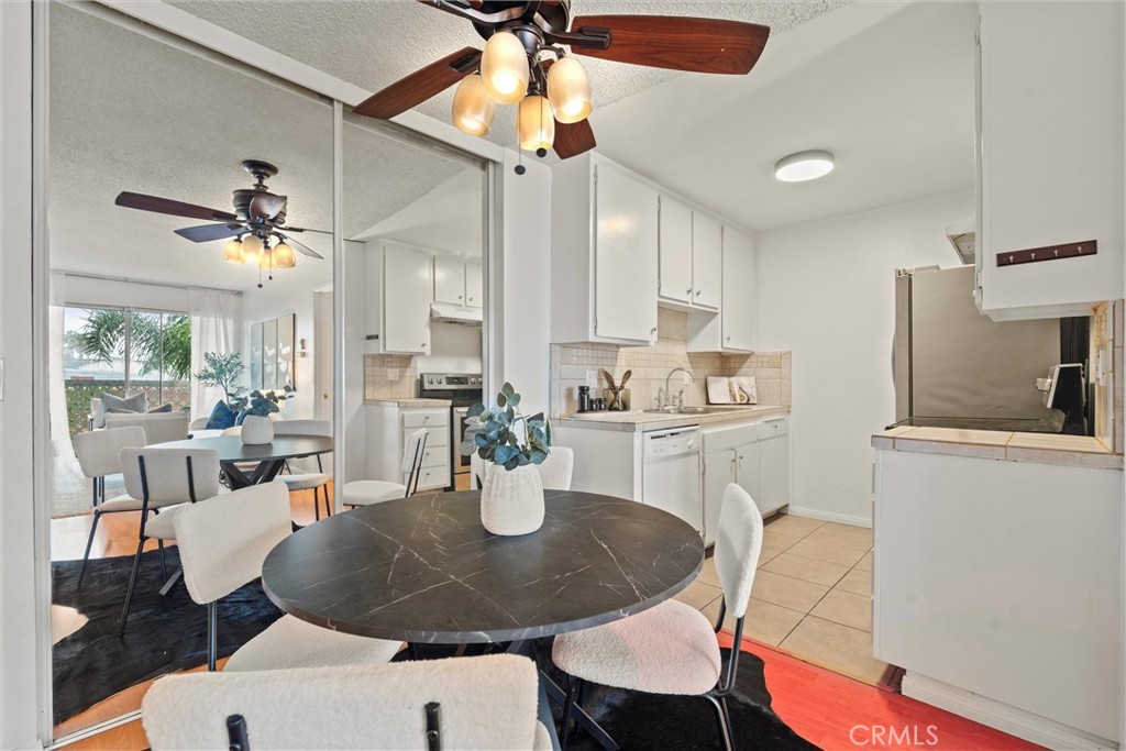3565 Linden Avenue 220