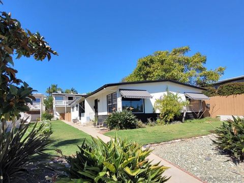 Photo of 736 Agate Street St, San Diego, CA 92109 (MLS # 260006355SD)