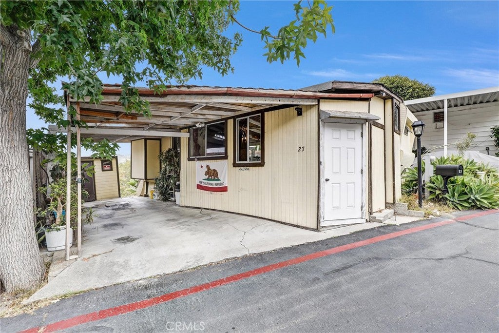32802 Valle Road 27, San Juan Capistrano CA 92675 - Photo 1