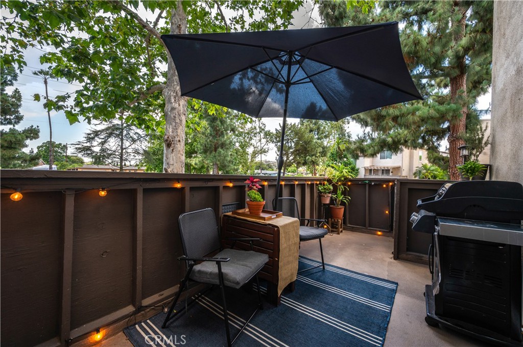 1410 Cabrillo Park