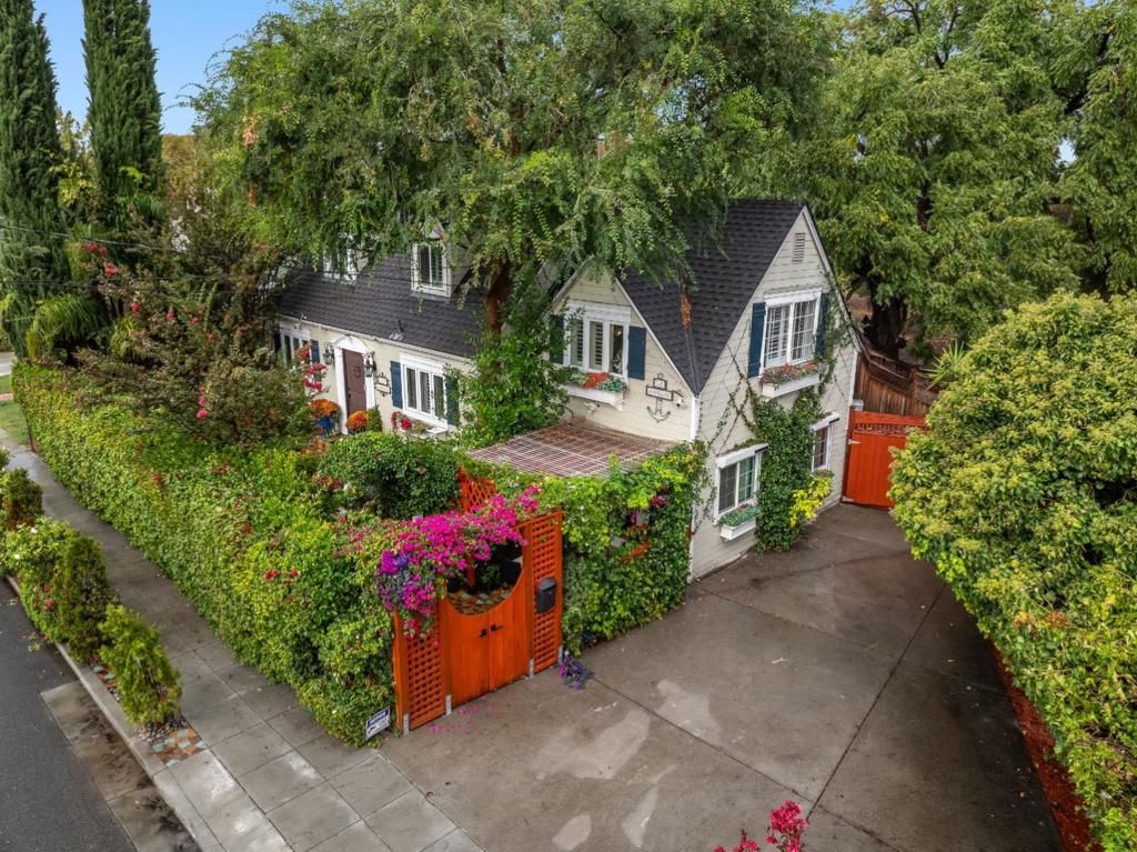 Photo of 709 Minnesota Avenue, San Jose, CA 95125 (MLS # ML82023699)