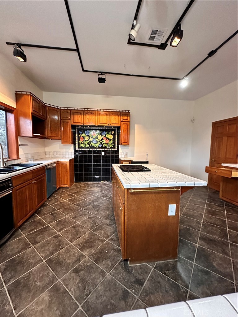 Crestline (CRES) - Residential