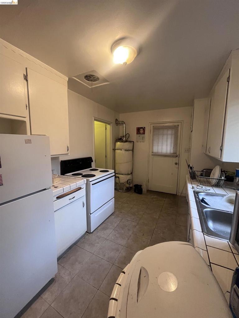 3562 Seminary Avenue