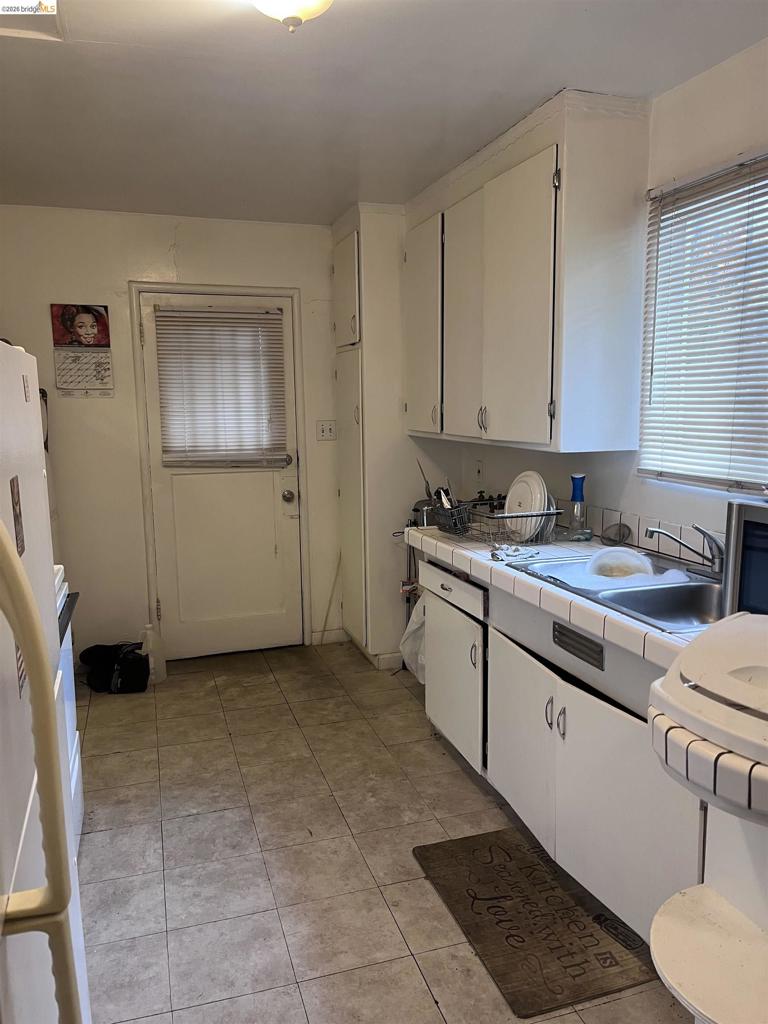 3562 Seminary Avenue