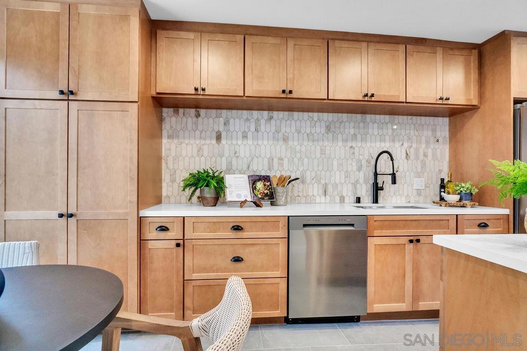 1225 Pacific Beach Dr. 1-O
