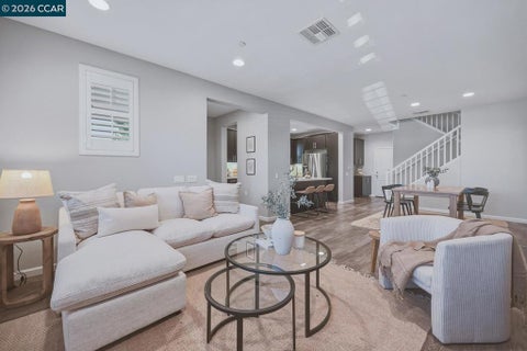 Photo of 1601 3Rd Ave #101, Walnut Creek, CA 94597 (MLS # 41151374)