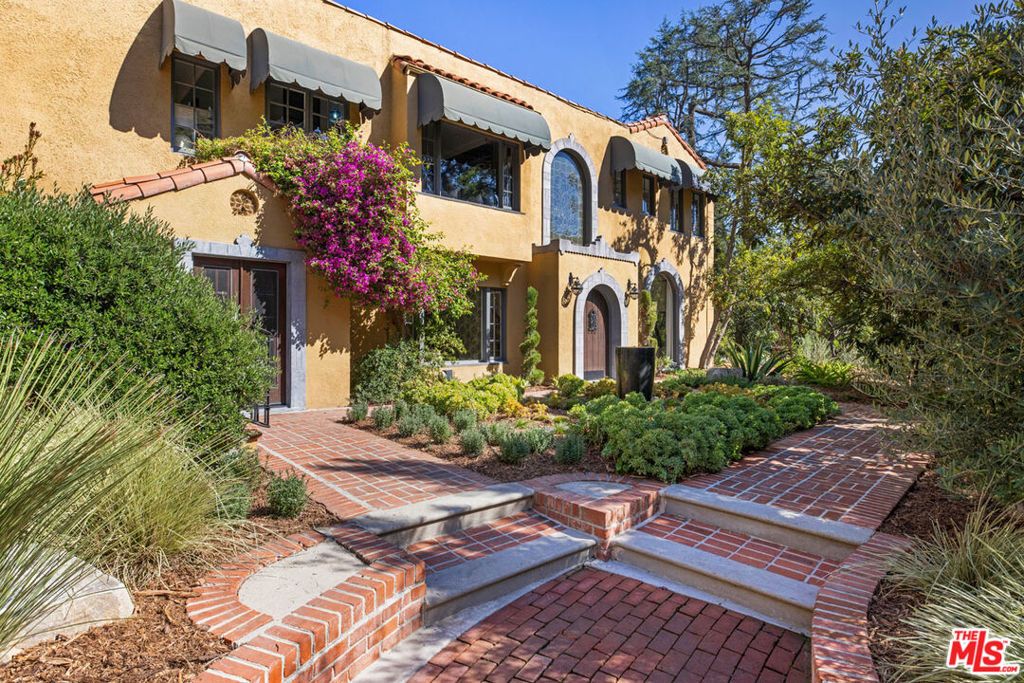 Photo of 540 Mount Washington Drive, Los Angeles, CA 90065 (MLS # 26638027)