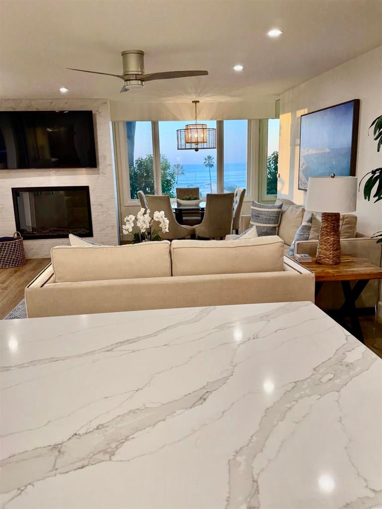1562 Camino Del Mar 444