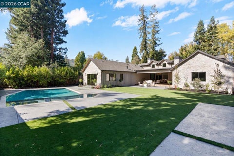 Photo of 132 Leona Ct, Alamo, CA 94507 (MLS # 41151910)