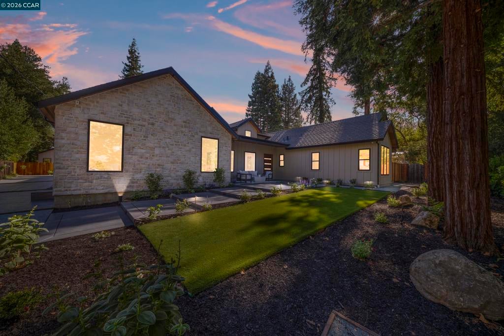 132 Leona Ct