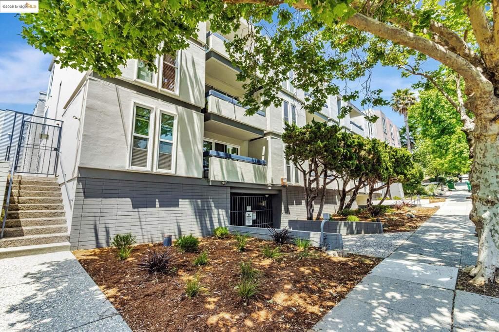 listing image 130722294141809201100