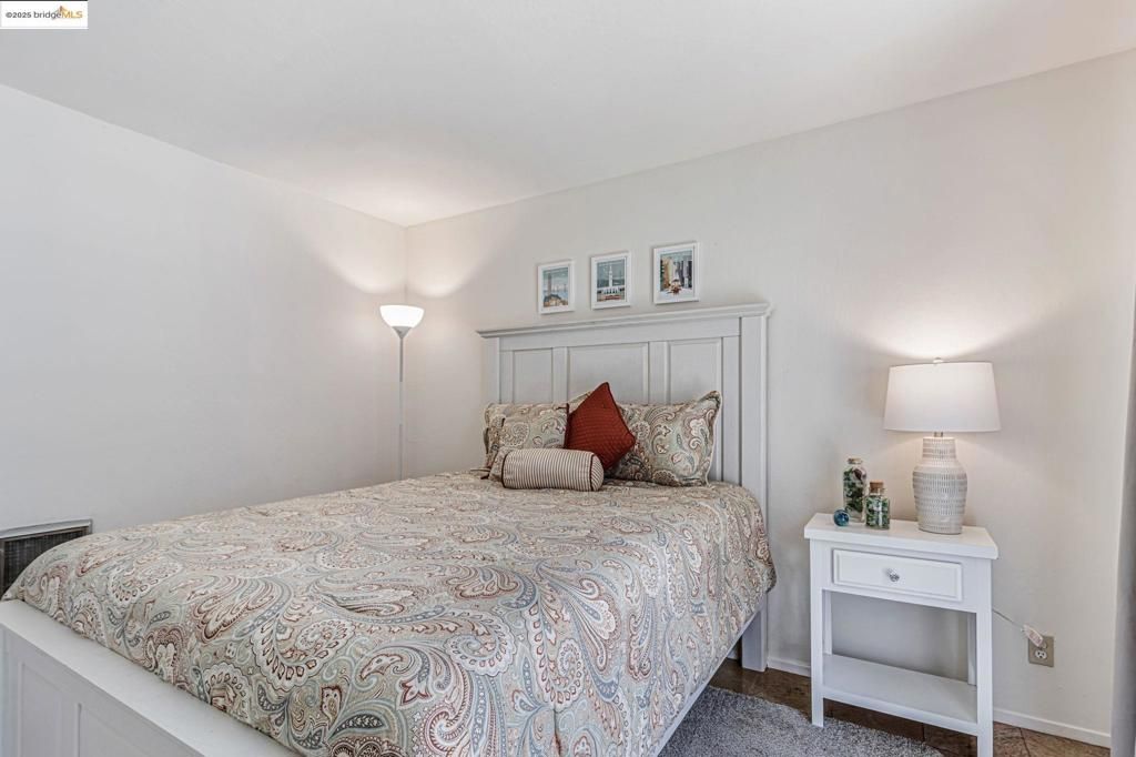 listing image 130724168417113313632