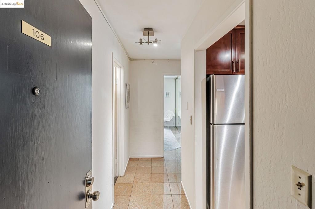 listing image 130723015010580985694