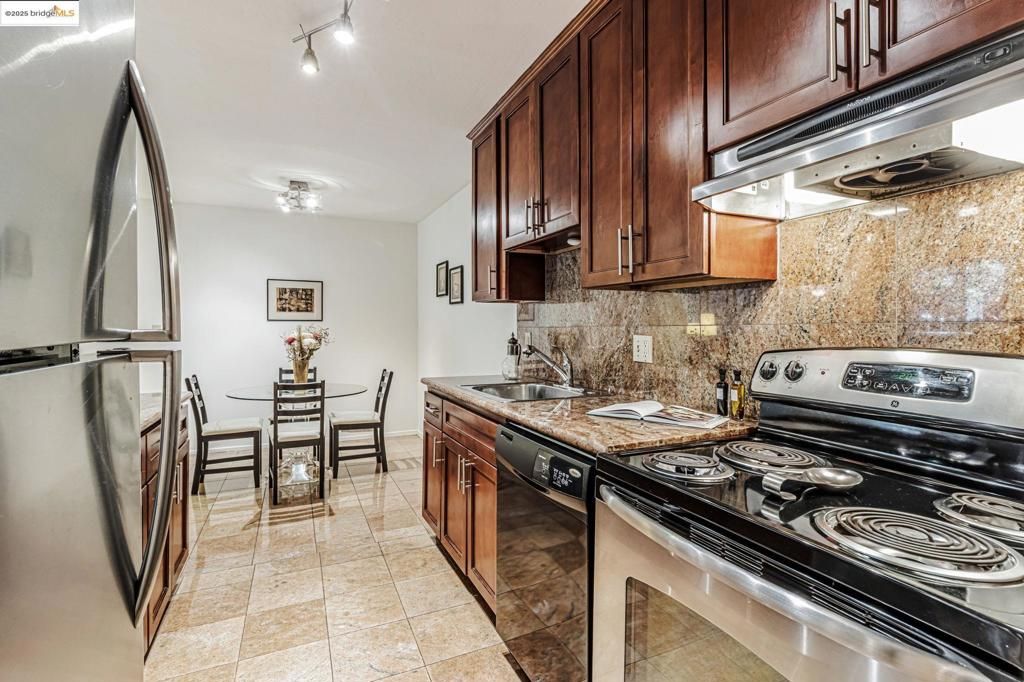 listing image 130726746724350011309